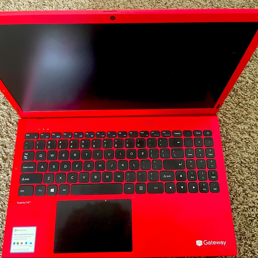 Gateway laptop, used for school I have no need for it now.